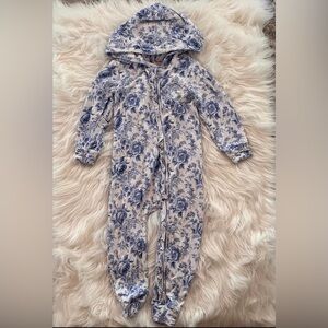 VGUC Posh Peanut Yve Blue/White Twirl French Terry Hooded Romper 2T